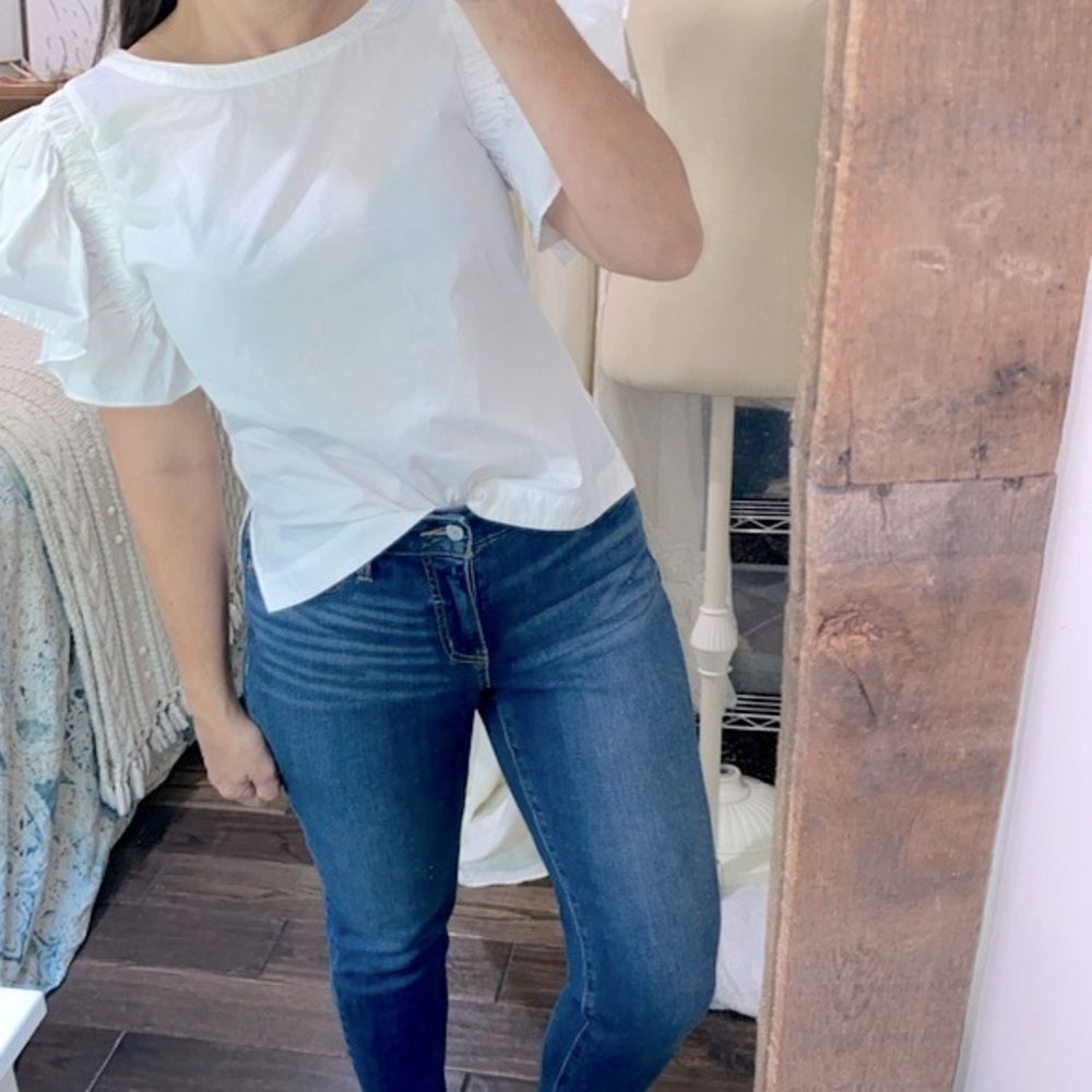 Moelleux white boho top ruffle sleeves size small